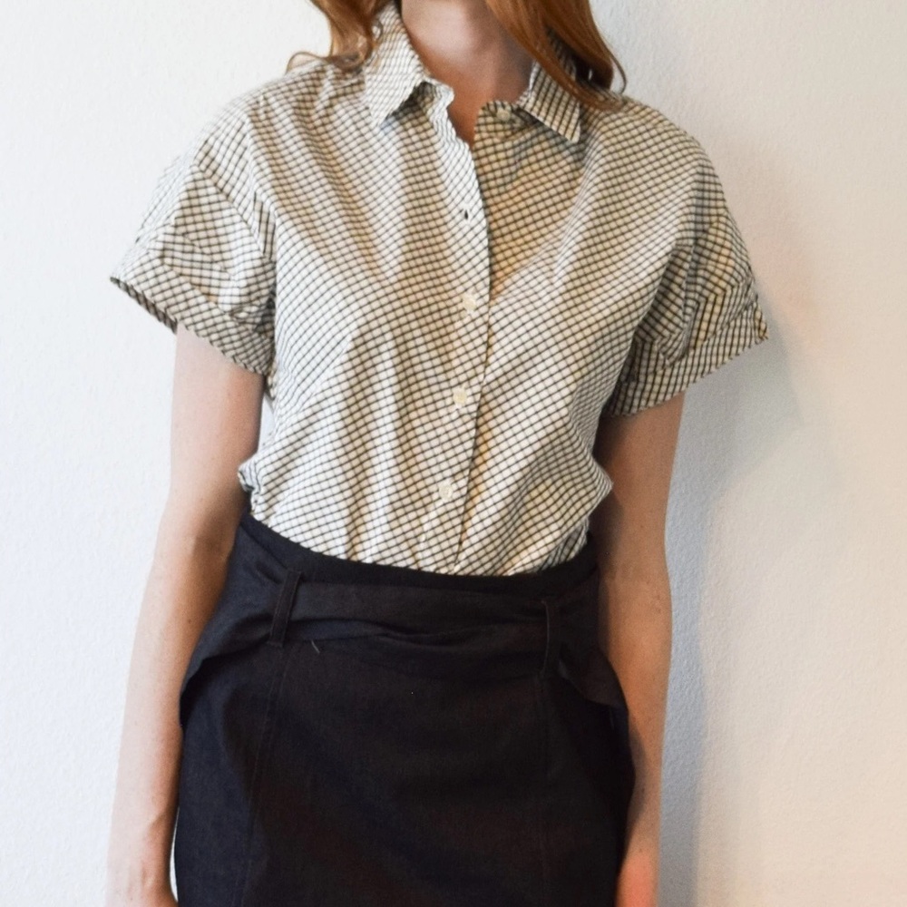 NWOT Never a Wallflower Aster Small Check Button Up Blouse